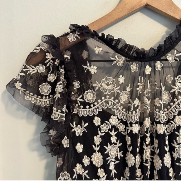 🖤🖤Needle & Thread Black Tulle Embroidered Dress🖤🖤 - Picture 6 of 9
